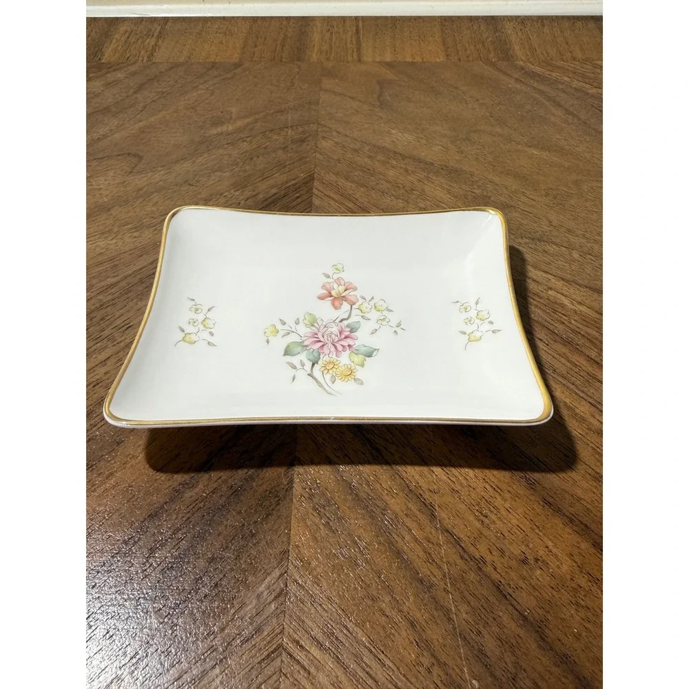 Royal Doulton Mystic Dawn H.5103 Fine Bone China Trinket Dish Gold Rim Floral
